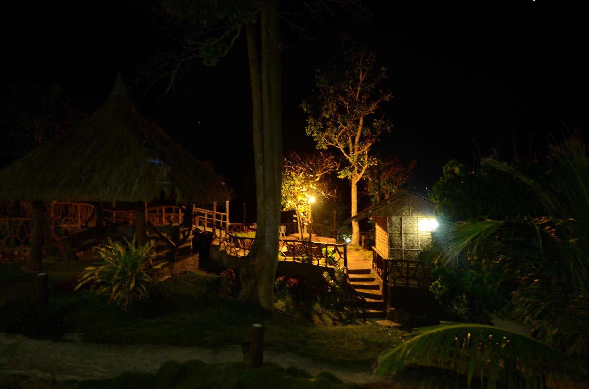 Himensulan Bano Beach Resort מראה חיצוני תמונה